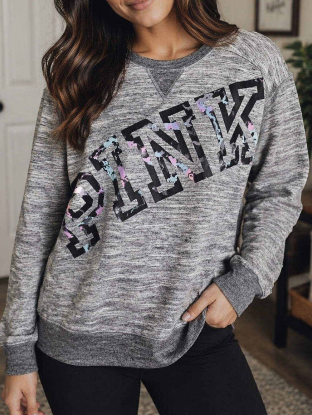 PINK Victoria’s Secret Gray Crewneck Sweatshirt | Cotton Blend Logo Graphic Cozy